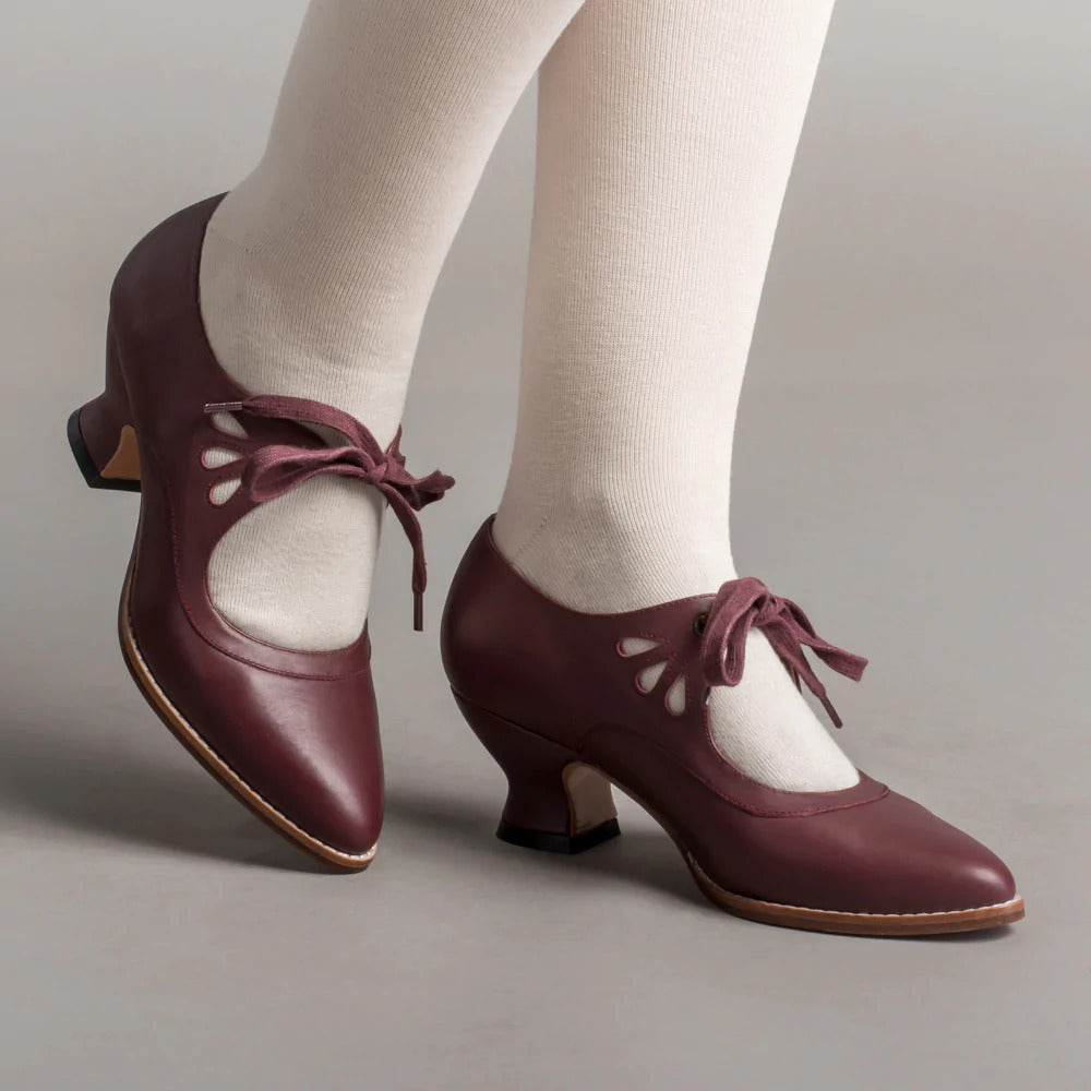 Hollow-out high-heeled lace-up large-size women's casual shoes